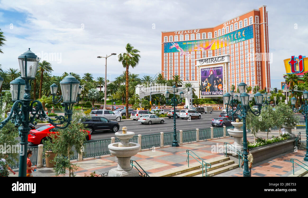 Treasure Island Hotel and Casino in Las Vegas - LAS VEGAS - NEVADA Stock Photo