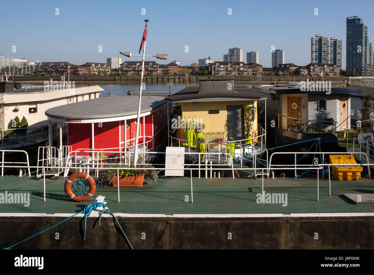 Chelsea reach houseboats hires stock photography and images Alamy