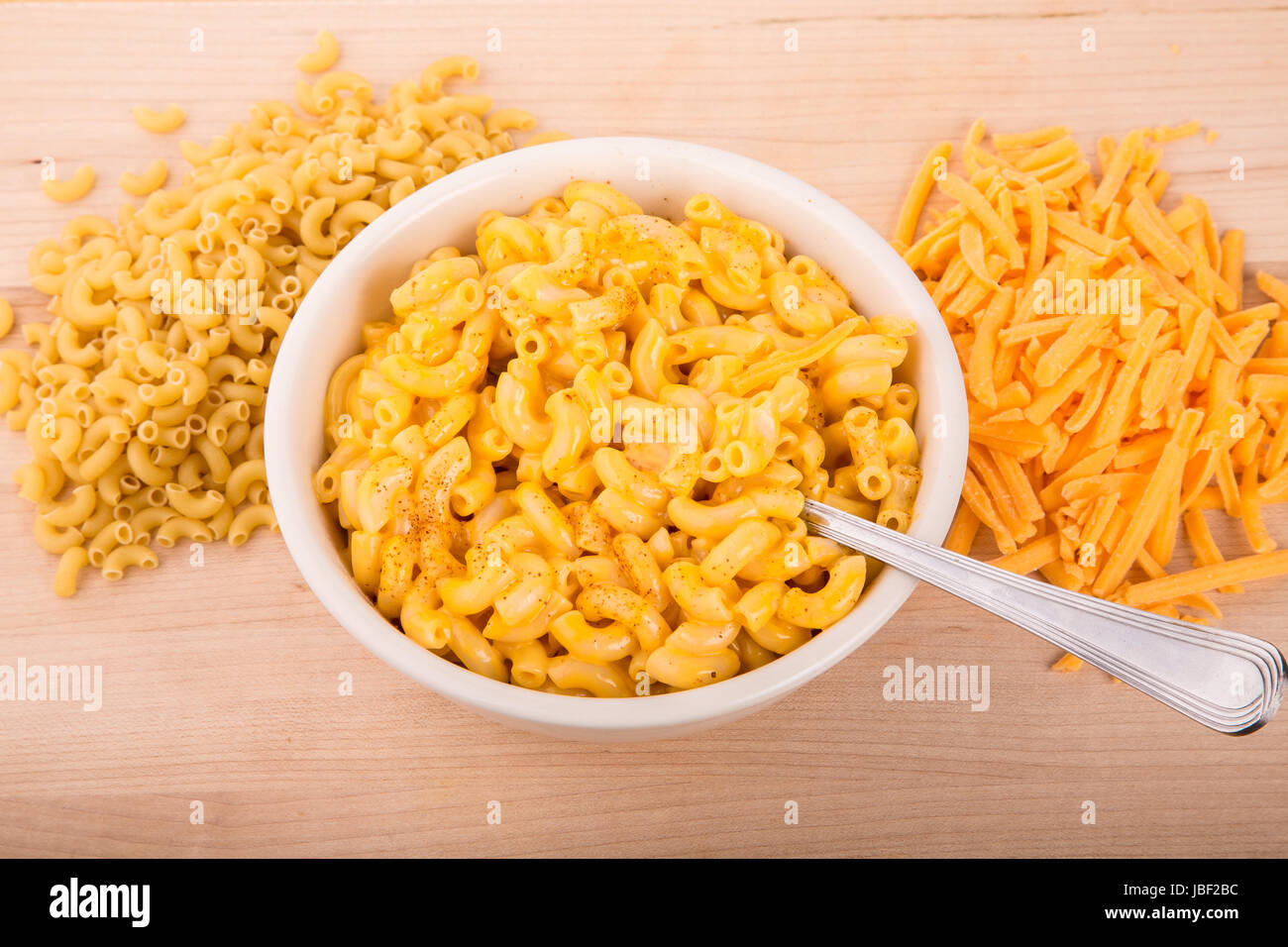 Mac and cheese paprika hires stock photography and images Alamy