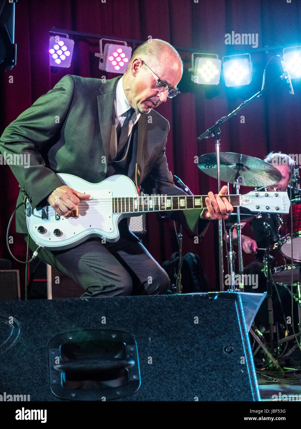 Fairweather Low Hi Res Stock Photography And Images Alamy