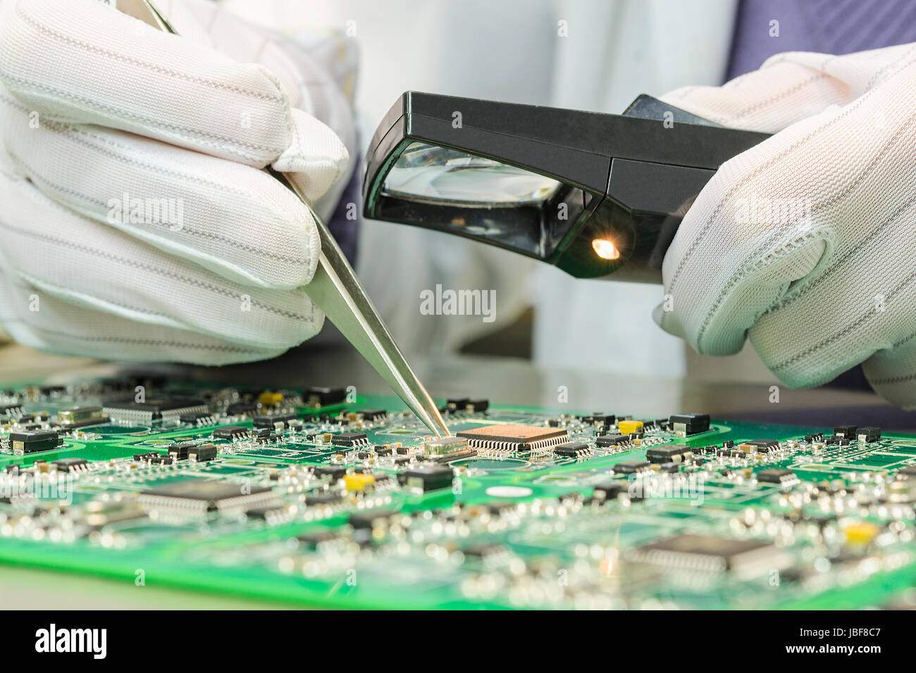 Quality control of electronic components on PCB in laboratory hightech