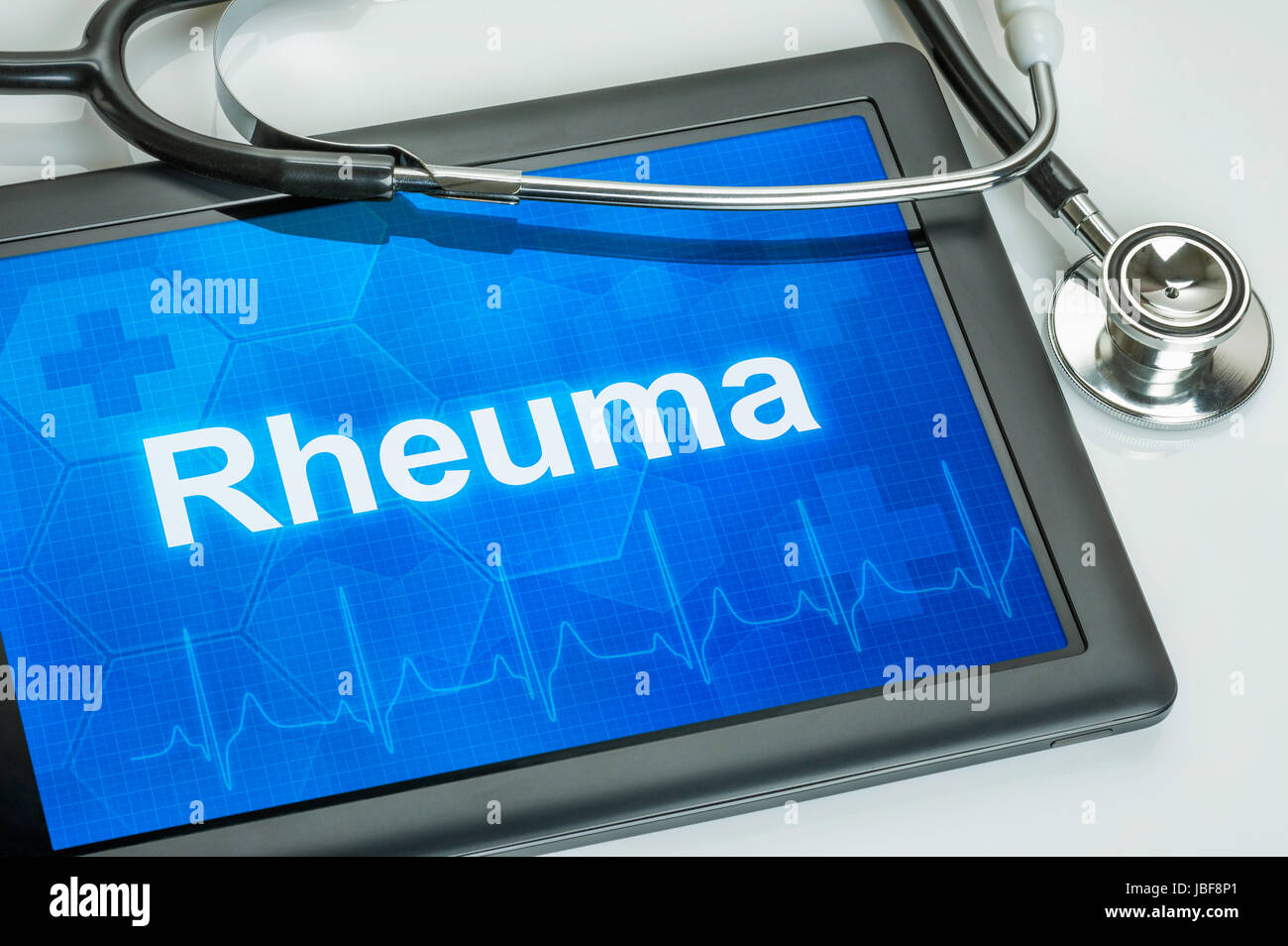 Tablet mit der Diagnose Rheuma auf dem Display Stock Photo - Alamy