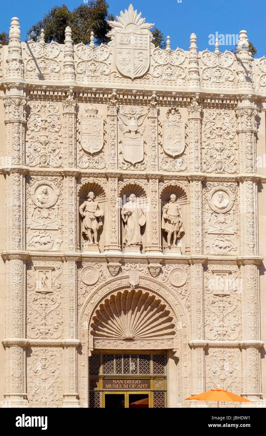 The facade of the San Diego museum of fine Art, in Balboa Park, California, United States of America. A plateresque architecture building with ornaments sculpted of painters and coats of arms. Stock Photo