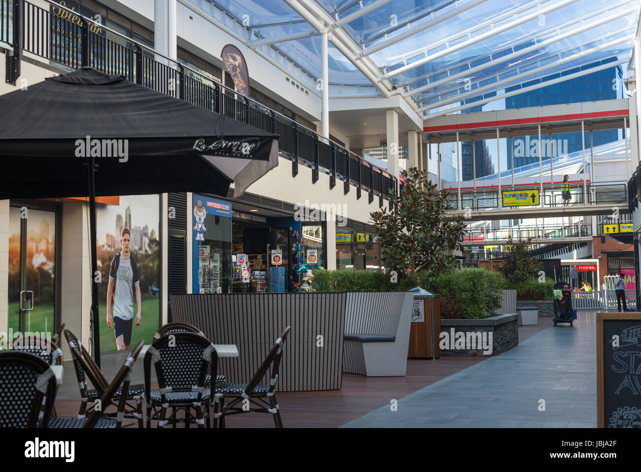 Melbourne Docklands / Residential and Shopping in Harbour Town