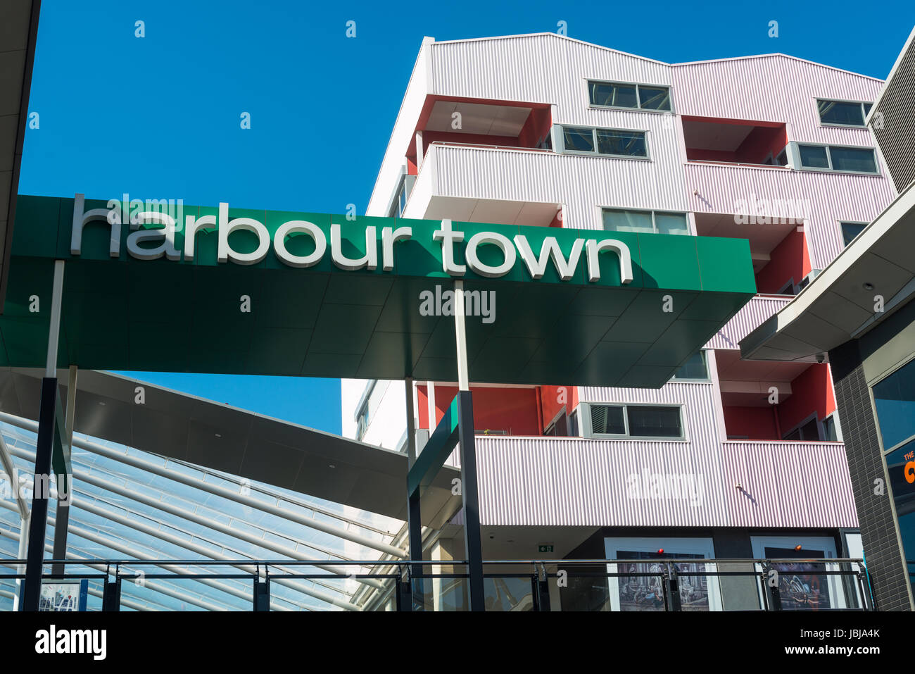 Melbourne Docklands / Residential and Shopping in Harbour Town