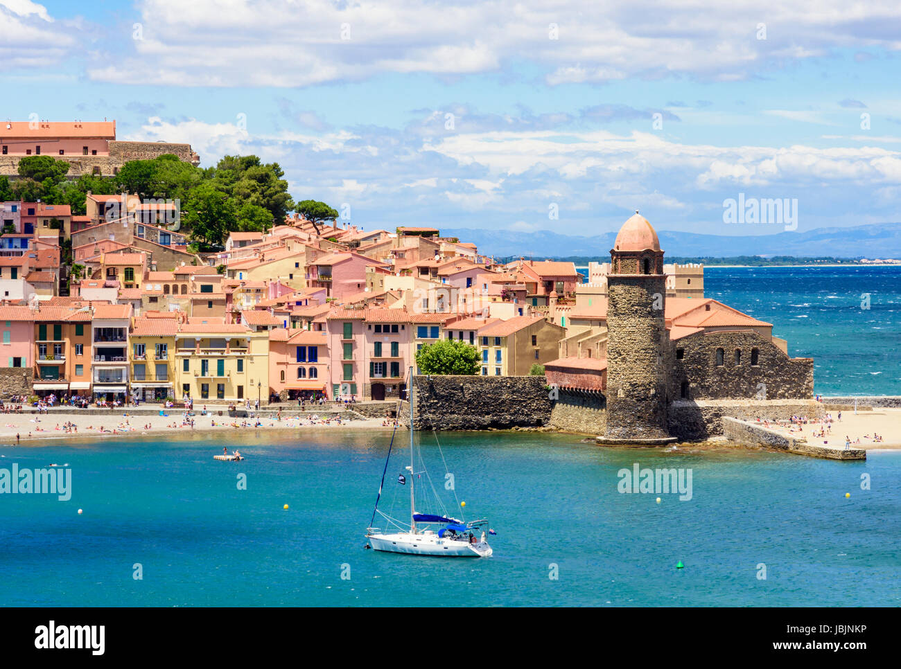 Picturesque Collioure old town and landmark bell tower of Notre Dame des Anges, Collioure, Côte Vermeille, France Stock Photo