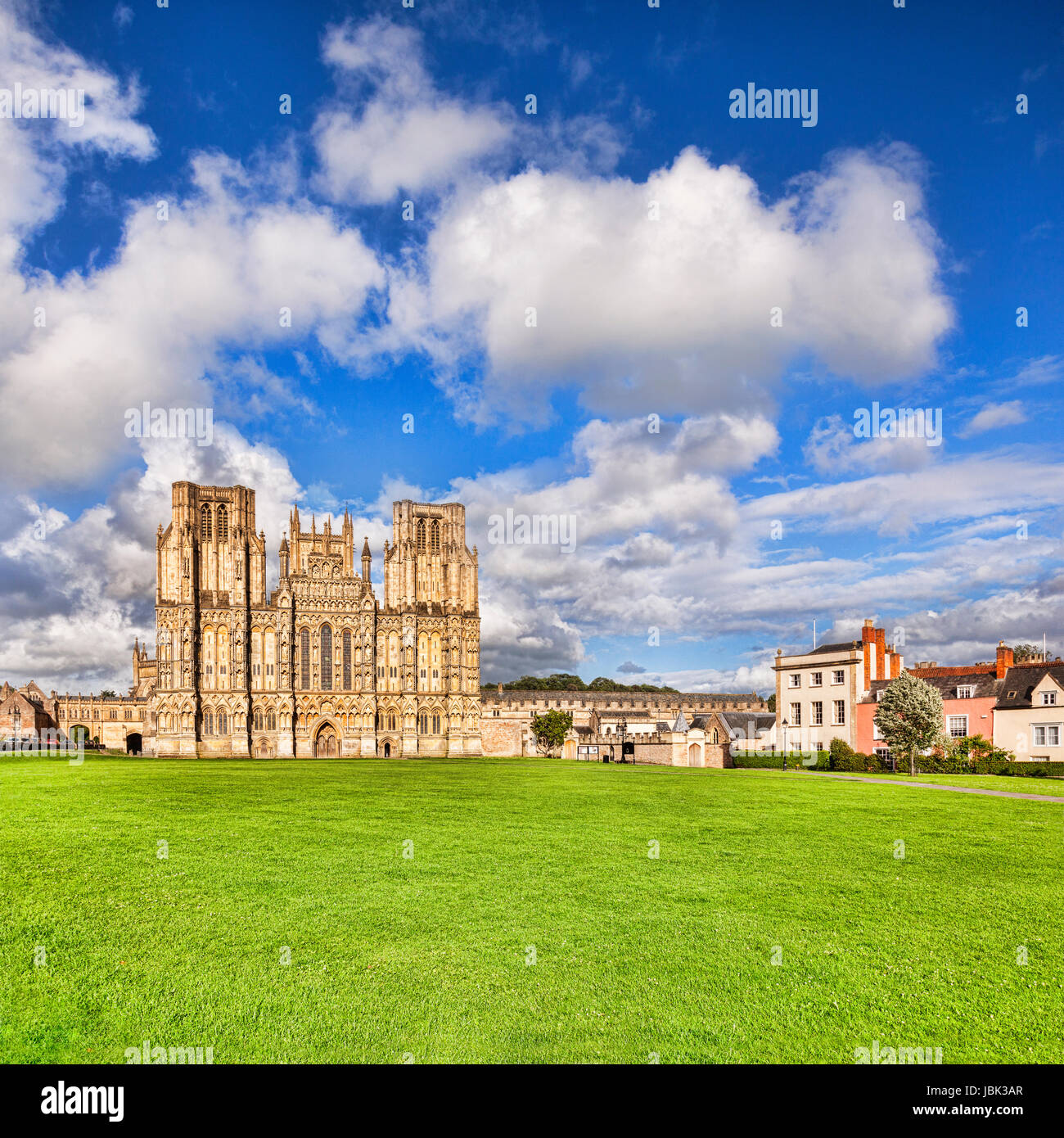 The West Front of Wells Cathedral and Cathedral Green, Wells, Somerset, England, UK. Wells Cathedral is considered to be one of the most beautiful... Stock Photo