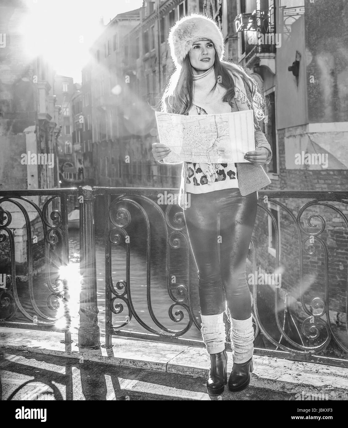 Urban lifestyle full length Black and White Stock Photos Images Alamy