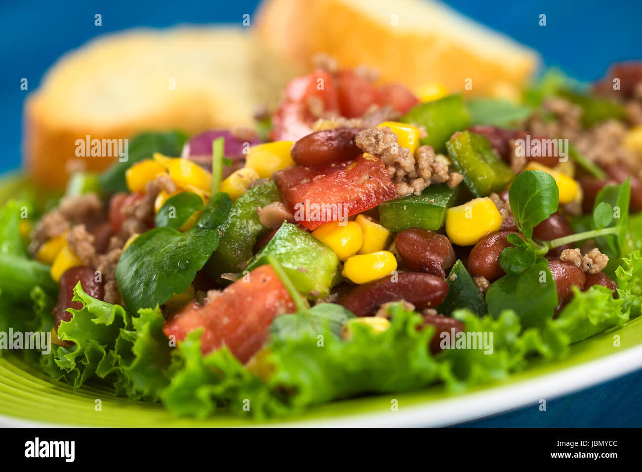 Vegetable chilli kidney beans salad hires stock photography and images Alamy