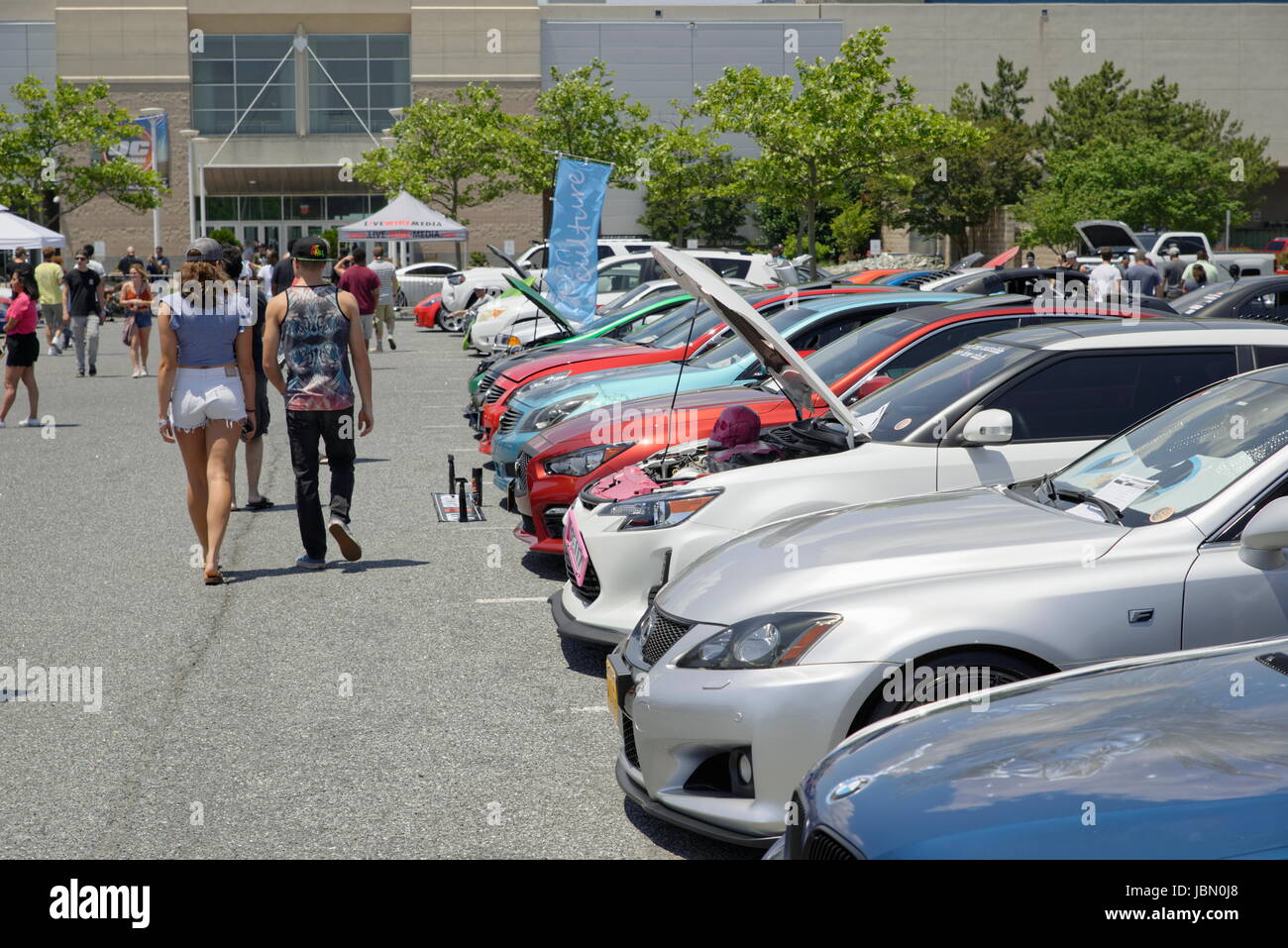 Couple at Ocean City (Maryland) Car Show Stock Photo Alamy
