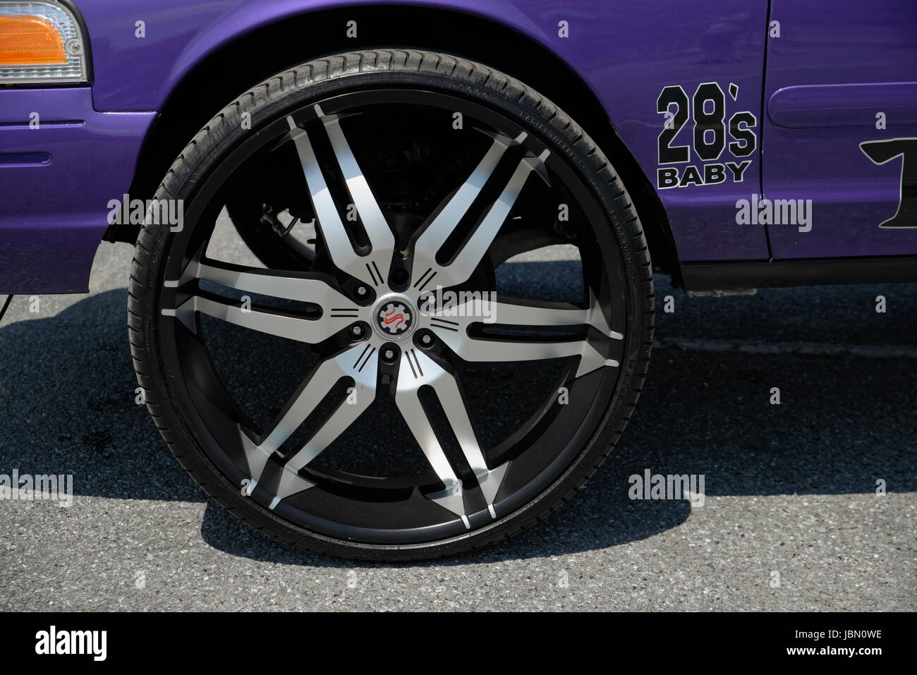 28 Inch Tires - Wanna be a Car