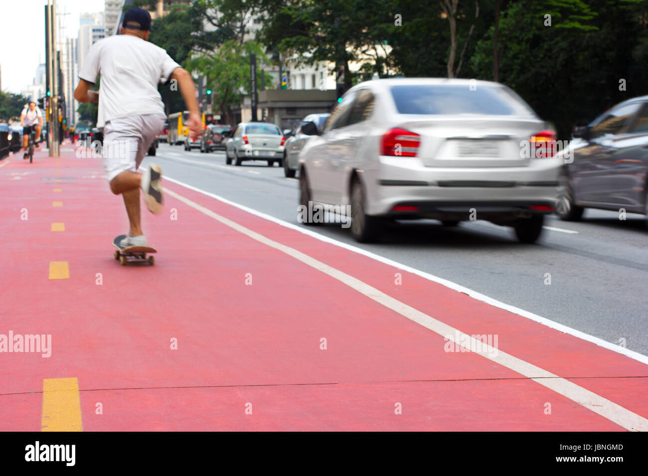 Commuter traffic skating hires stock photography and images Alamy