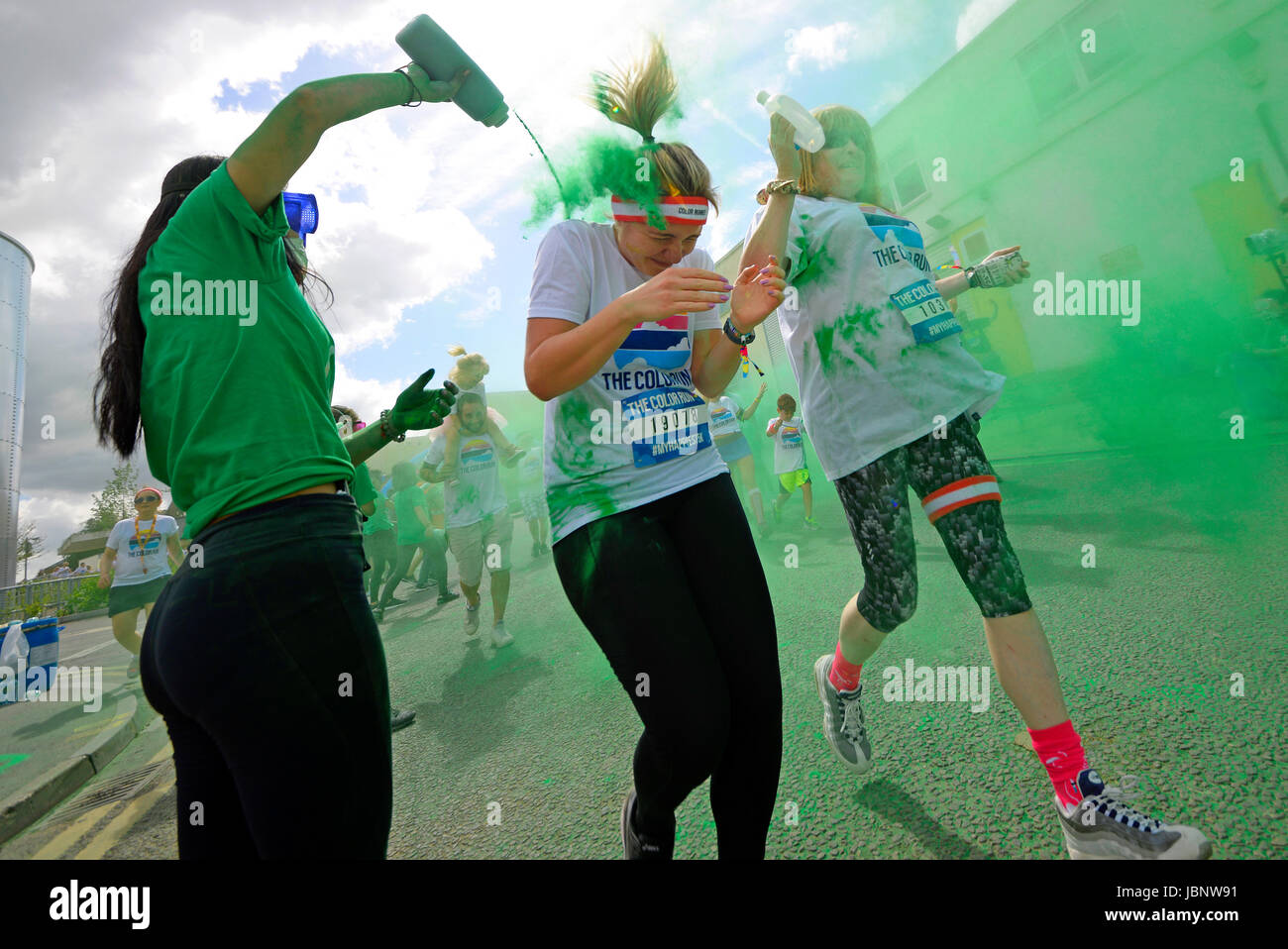 https://c8.alamy.com/comp/JBNW91/color-run-london-at-wembley-park-sprayed-showered-with-coloured-powder-JBNW91.jpg