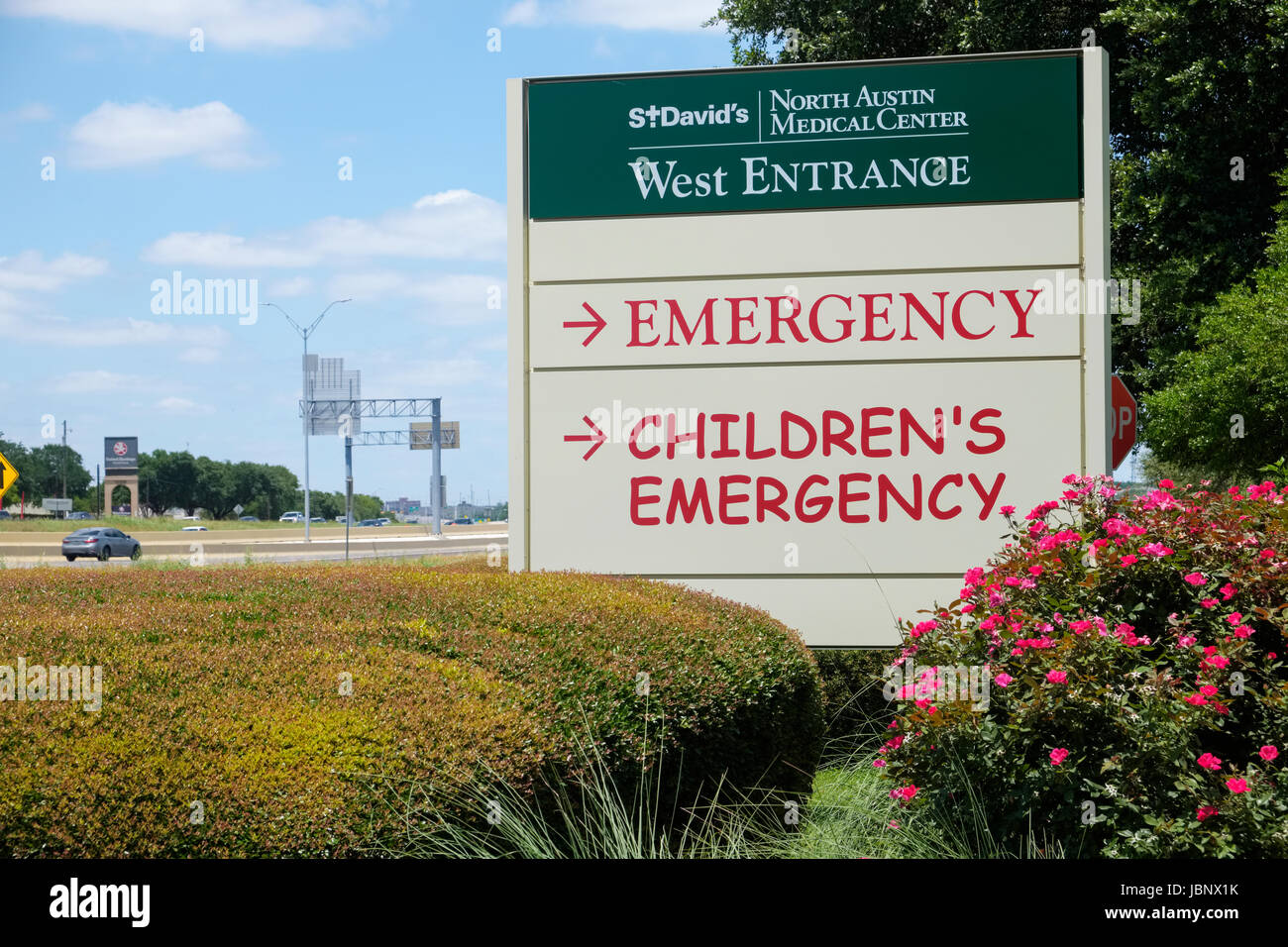 Children's hospital and Emergency entrance directions sign Austin Texas Stock Photo Alamy