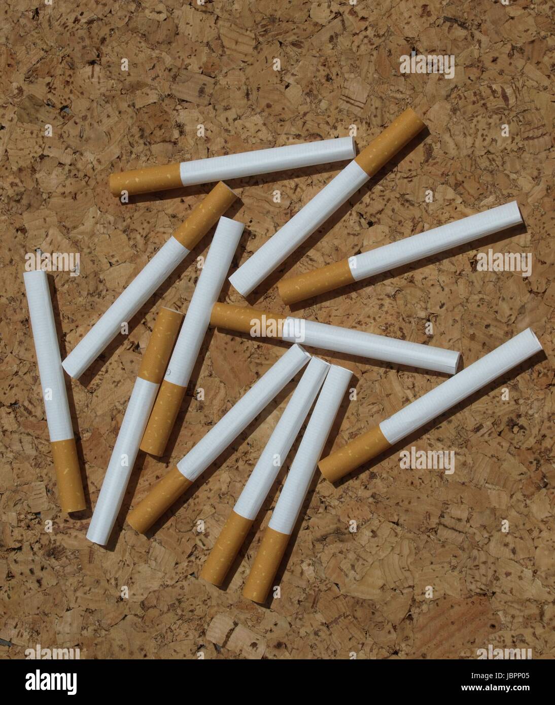 omvendt Blaze sort Cork tipped cigarettes hi-res stock photography and images - Alamy
