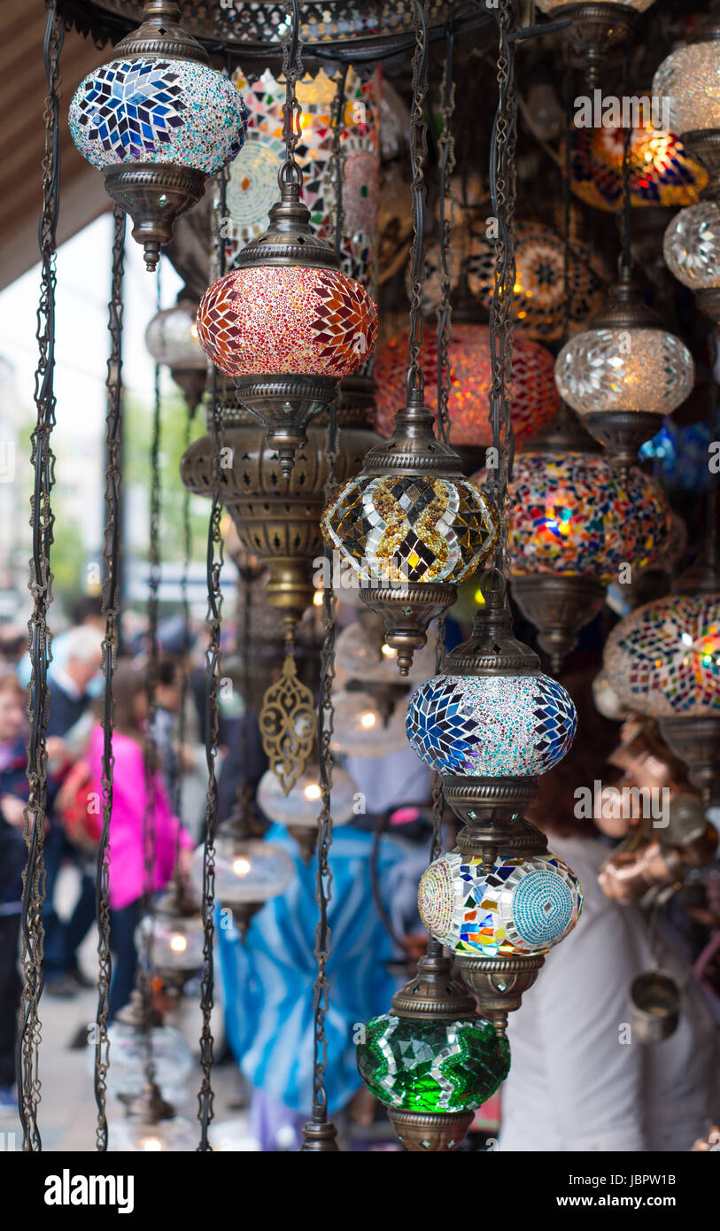 Chains of red lanterns hi-res stock photography and images - Alamy