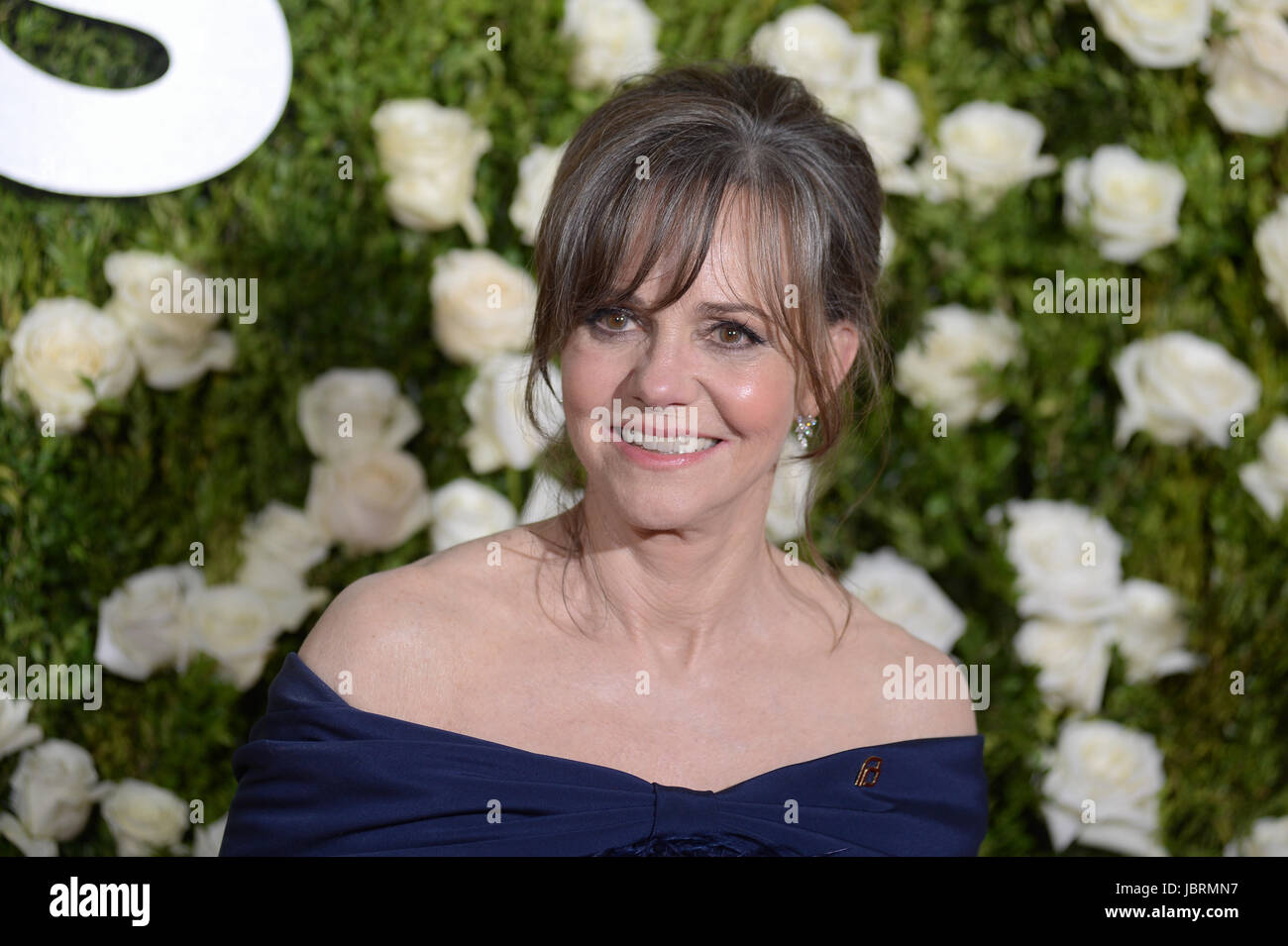 New York, USA. 11th Jun, 2017. Sally Field attends the 2017 Tony Awards at Radio City Music Hall on June 11, 2017 in New York City. Credit: Erik Pendzich/Alamy Live News Stock Photo