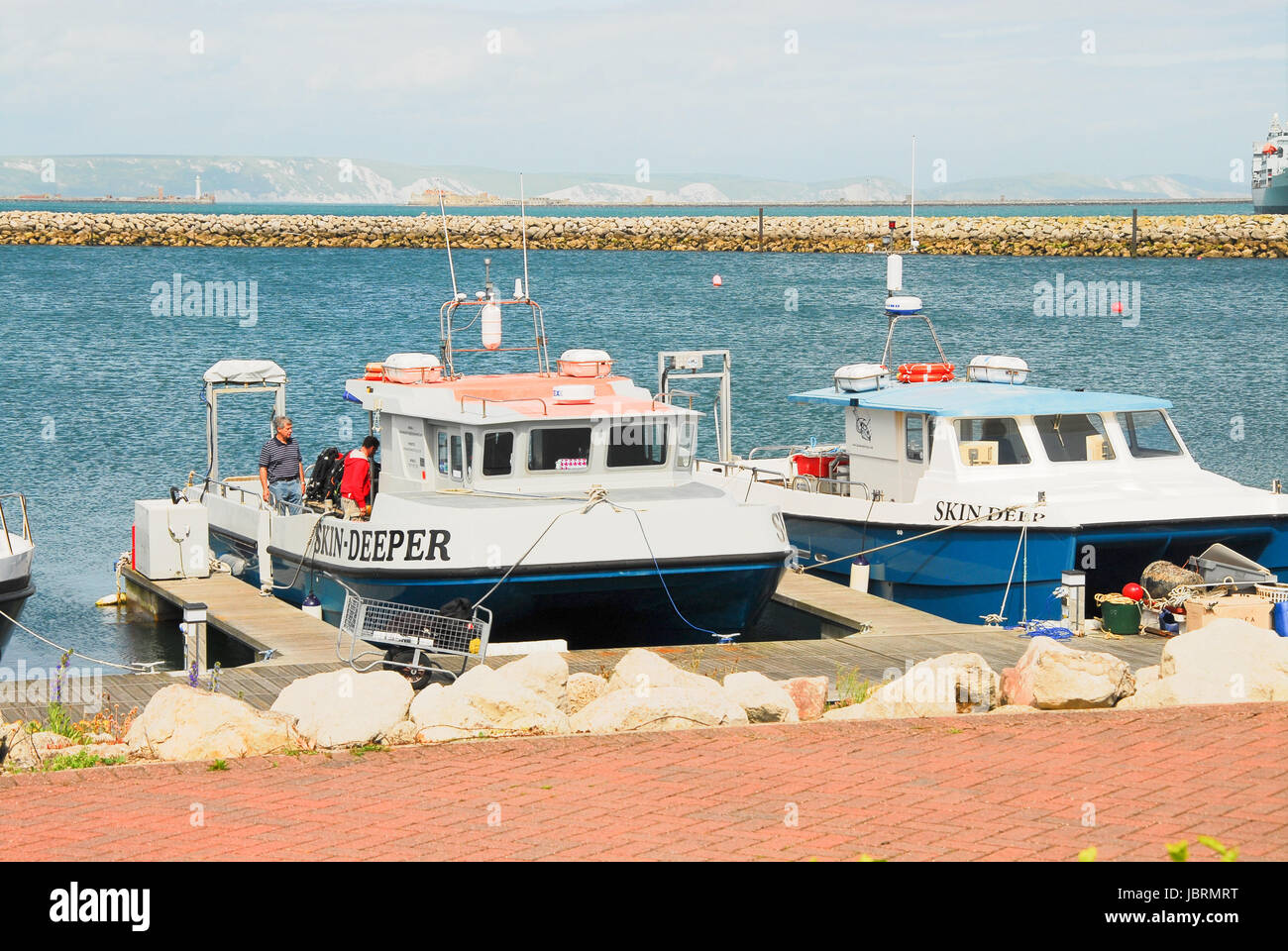 Portland, Dorset, UK. 12th Jun, 2017. People get their boats ready for ...