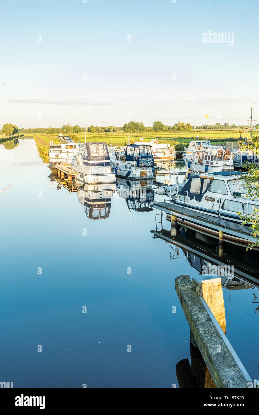 Dykhausen Friesland, boats in the canal, Boote am Kanal Stock Photo