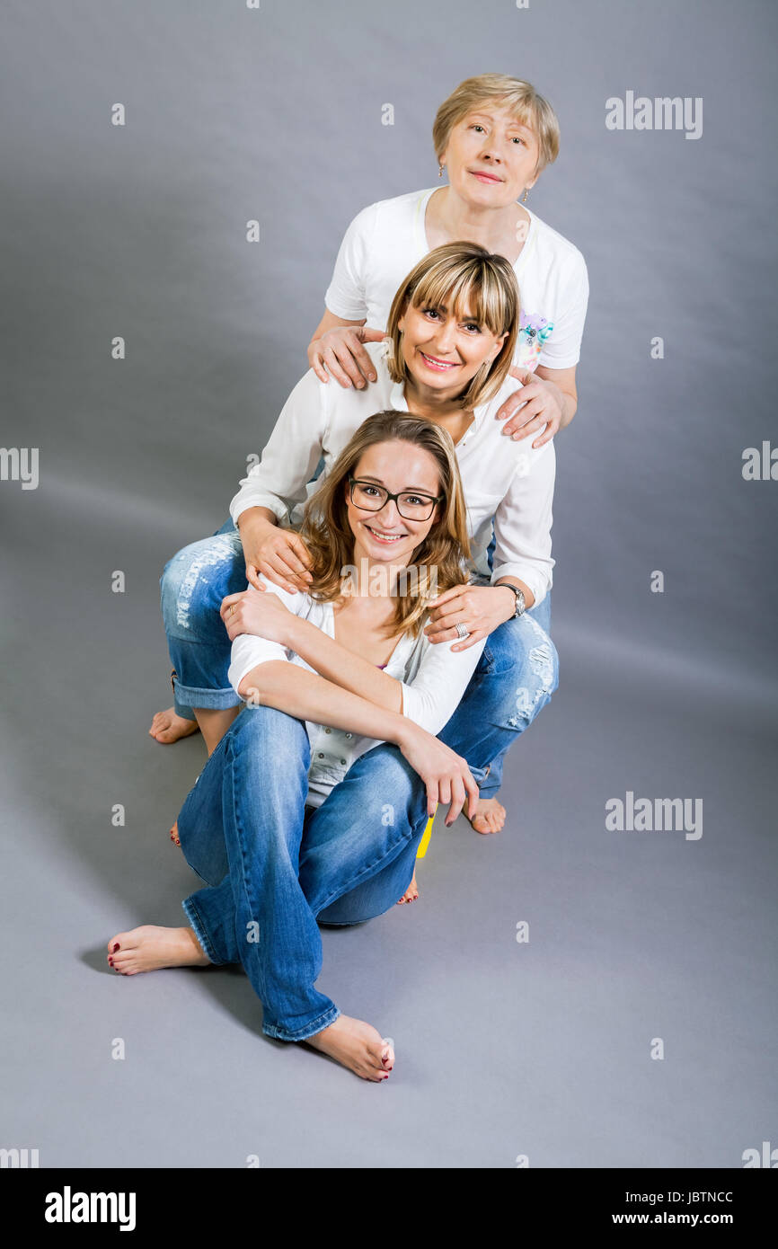 Mutter tochter enkelin hi-res stock photography and images - Alamy