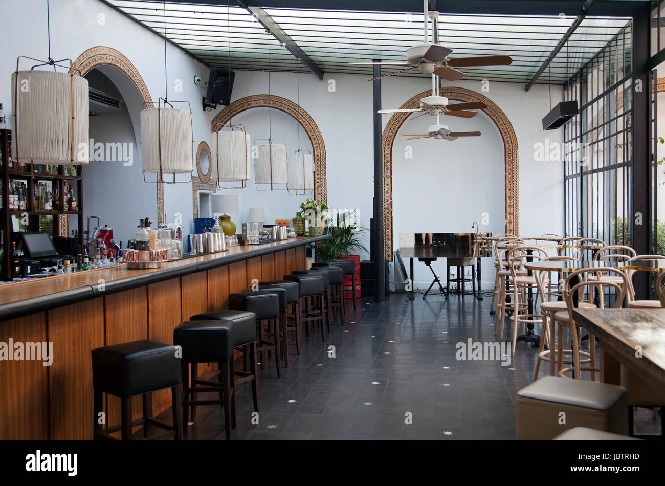Flow Restaurant Interior Design in Porto - Portugal Stock Photo