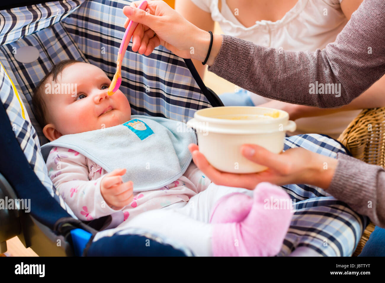 Postnatal care midwife hi-res stock photography and images - Alamy