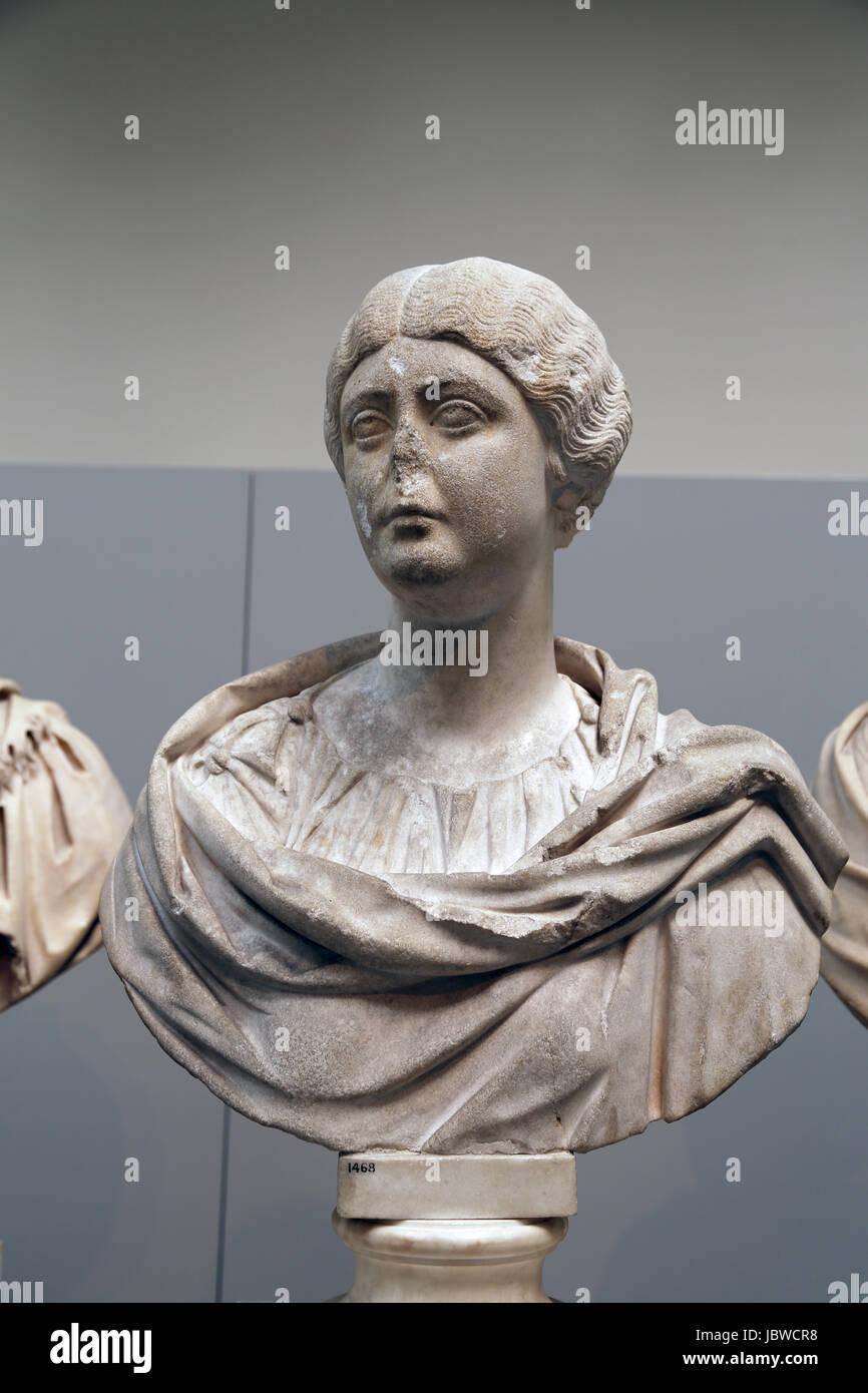 Bust of younger Faustina, wife of Marcus Aurelius, or of her daughter Lucilla, wife Lucius Verus