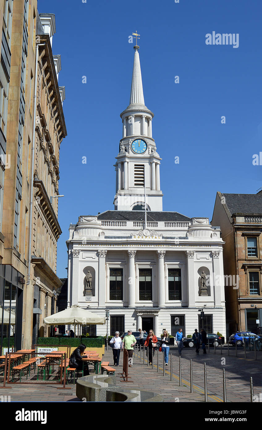 GLASGOW, SCOTLAND - 3 MAY 2017: Hutchesons' Hall built in 1802 replaced a 1640s hospital, the front statues being retained. Refurbished in 2014 it is  Stock Photo