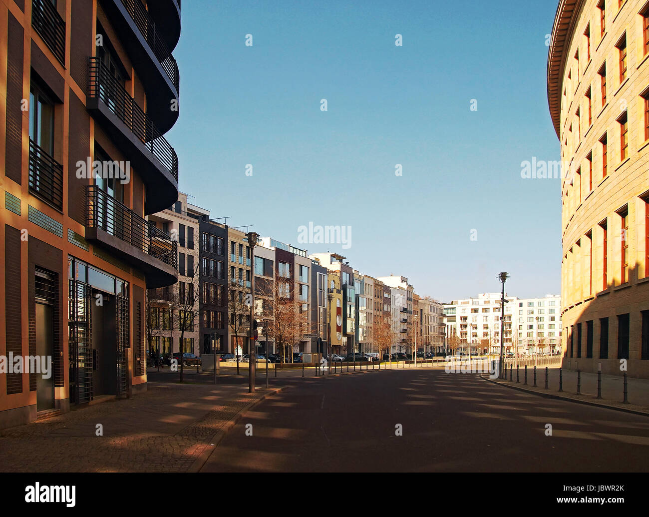 Modernes Wohnhäuser Berlin Deutschland / Modern Apartment Buildings Berlin Germany Stock Photo