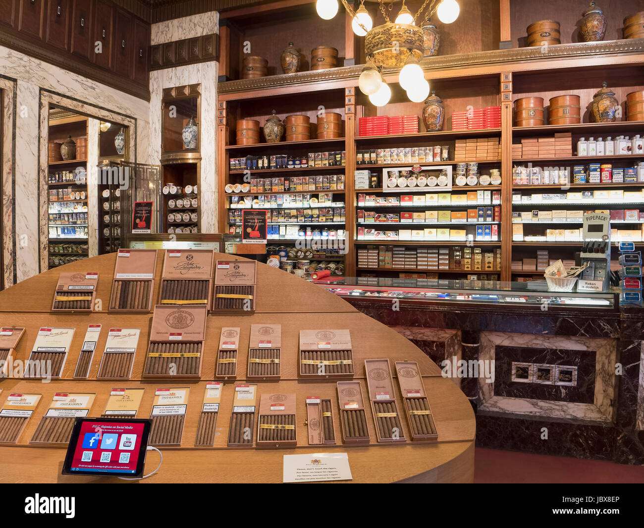 tobacco shop Hajenius, Rokin 92, Amsterdam, Amsterdam, Province North