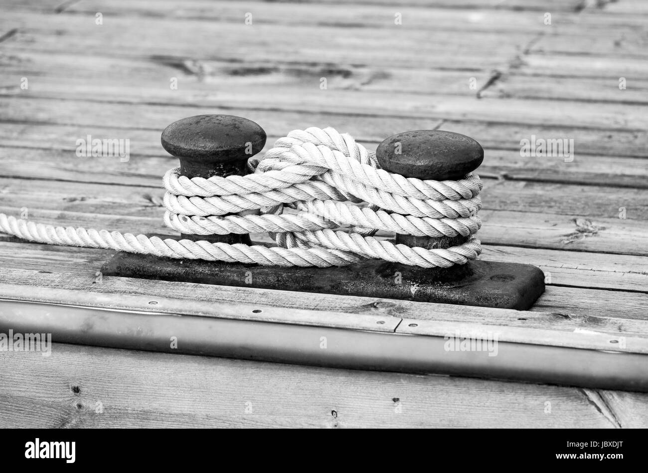 Permanent anchor mooring hires stock photography and images Alamy