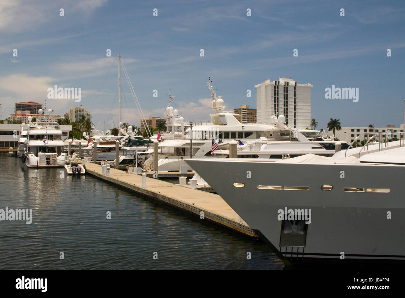 marina,harbor,yachts,ships,pier,wharf invest,park,many,great,ship,fort
