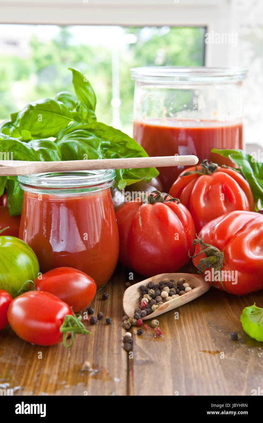 Tomatensauce glas hi-res stock photography and images - Alamy