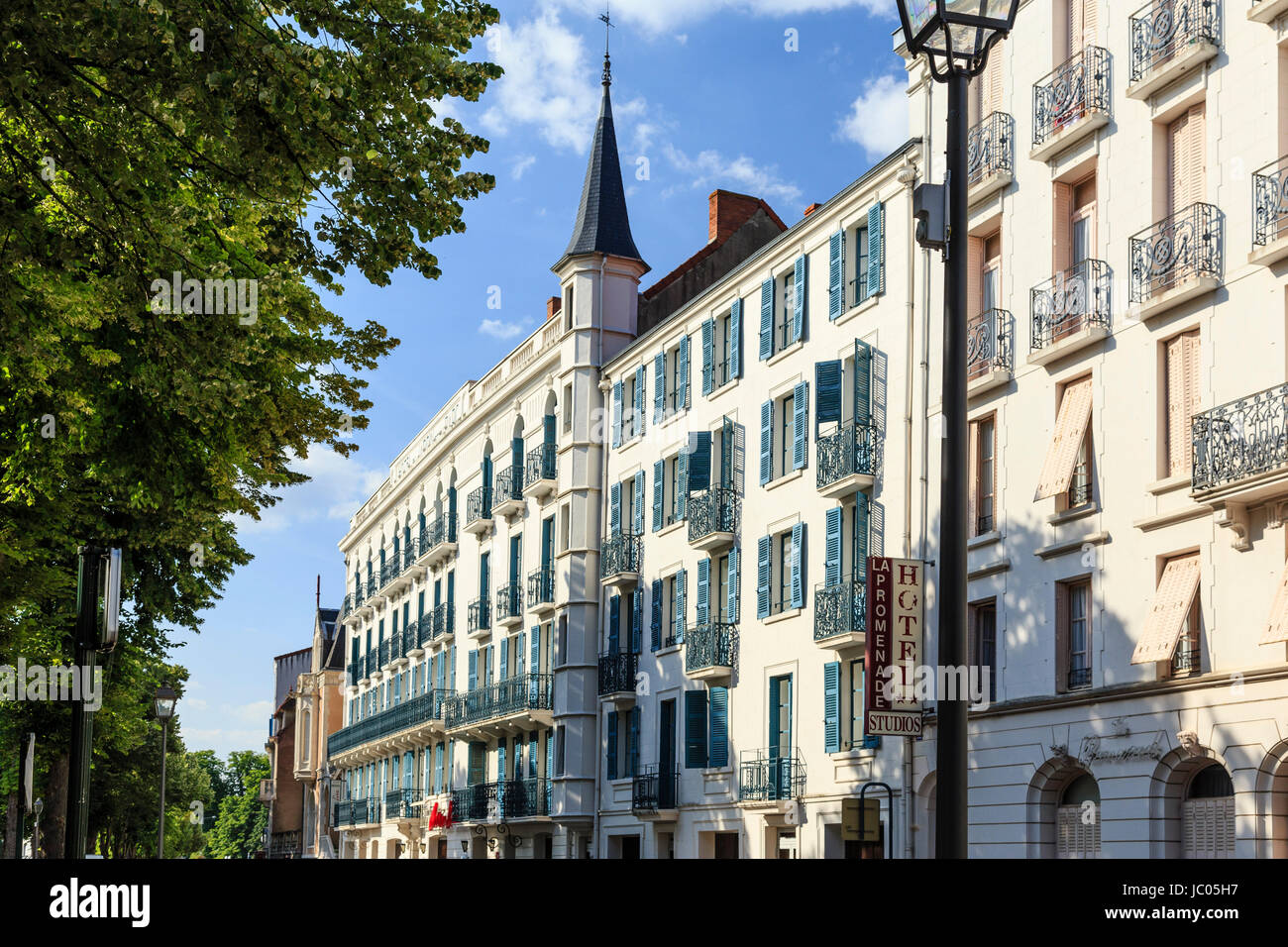 France, Allier (03), NérislesBains, hôtel du Jardin et du Parc // France, Allier, Neris les France, Allier (03), NérislesBains, hôtel du Jardin et du Parc // France, Allier, Neris les