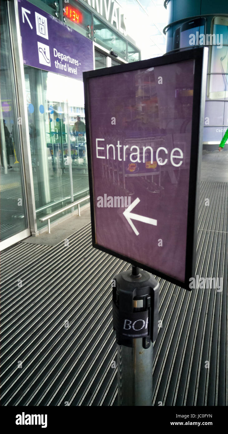 Entrance sign at transport station glass doors Stock Photo Alamy