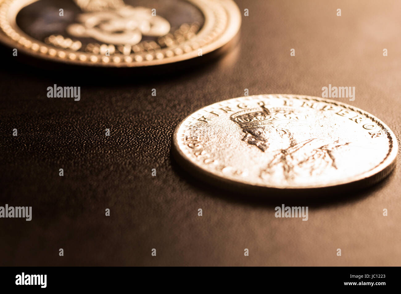 Close up silver coin hi-res stock photography and images - Alamy