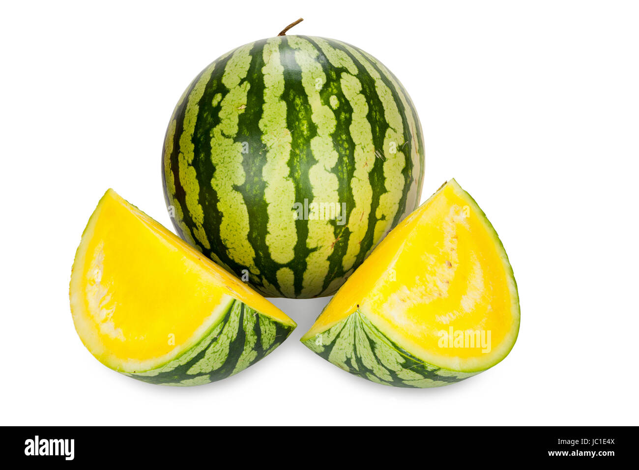Wassermelone mit gelben Fruchtfleisch isoliert vor weißem Hintergrund Stock Photo