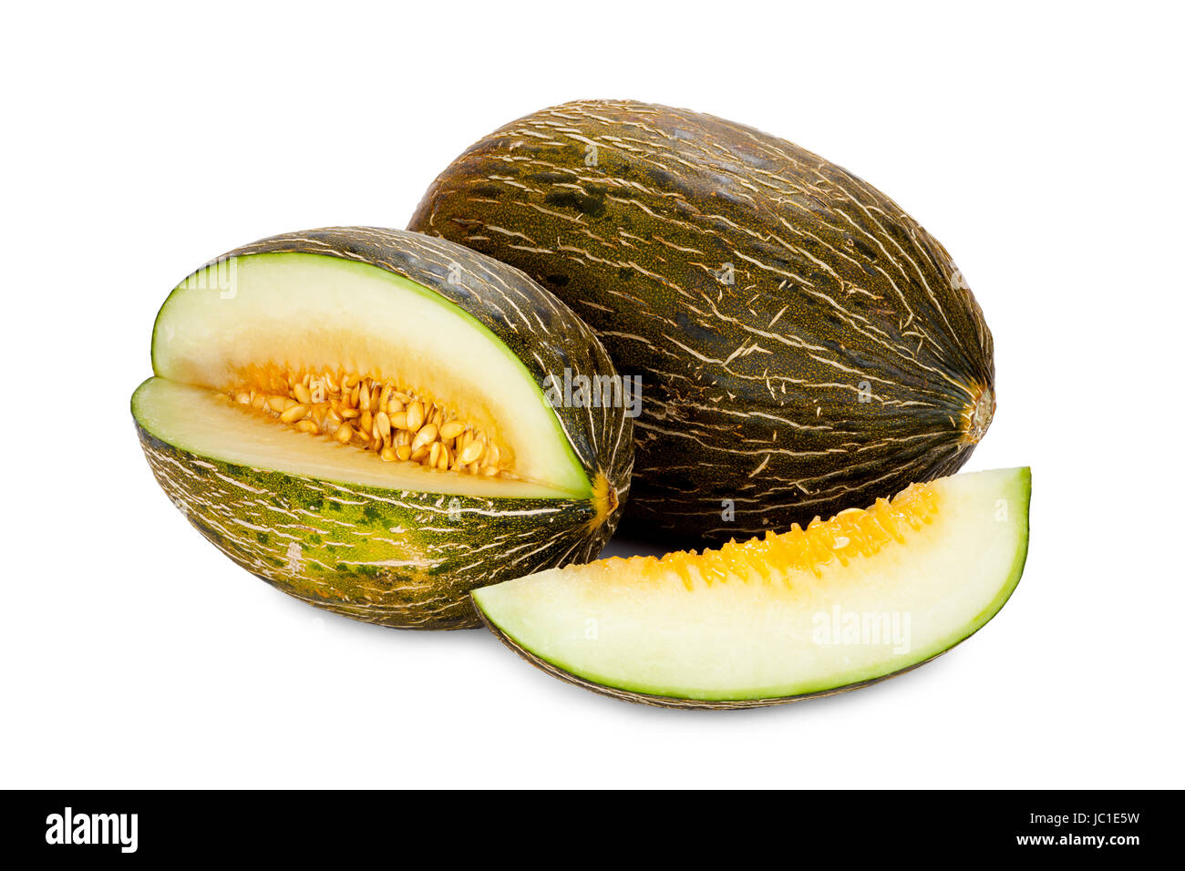 Piel de Sapo Zuckermelone, ganz, angeschnitten und Stück isoliert vor weißem Hintergrund Stock Photo