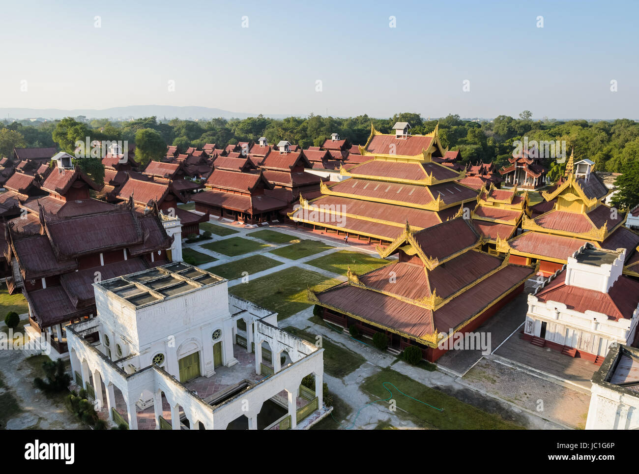 style of construction architecture Stock Photo - Alamy