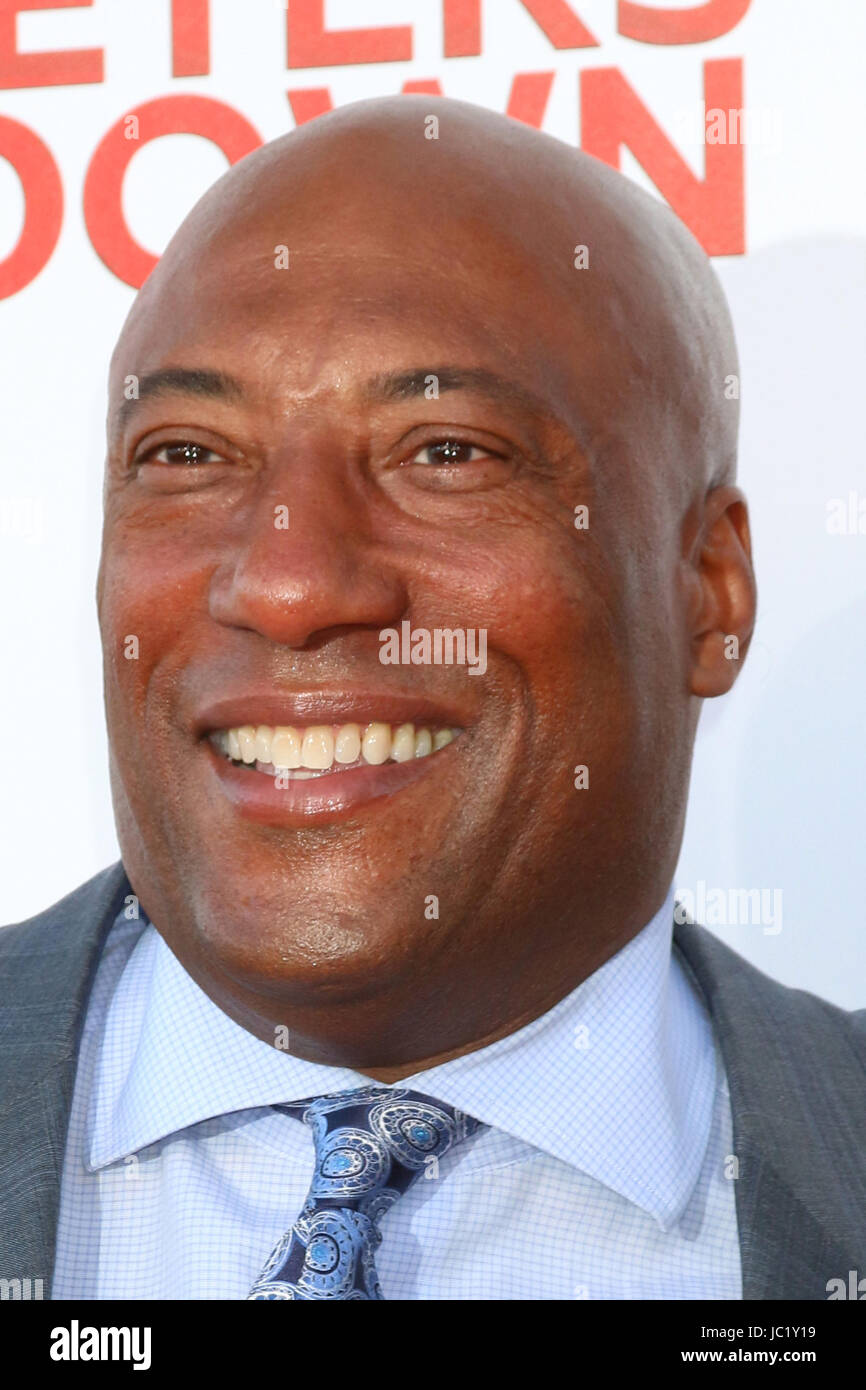 Byron allen hi-res stock photography and images - Alamy