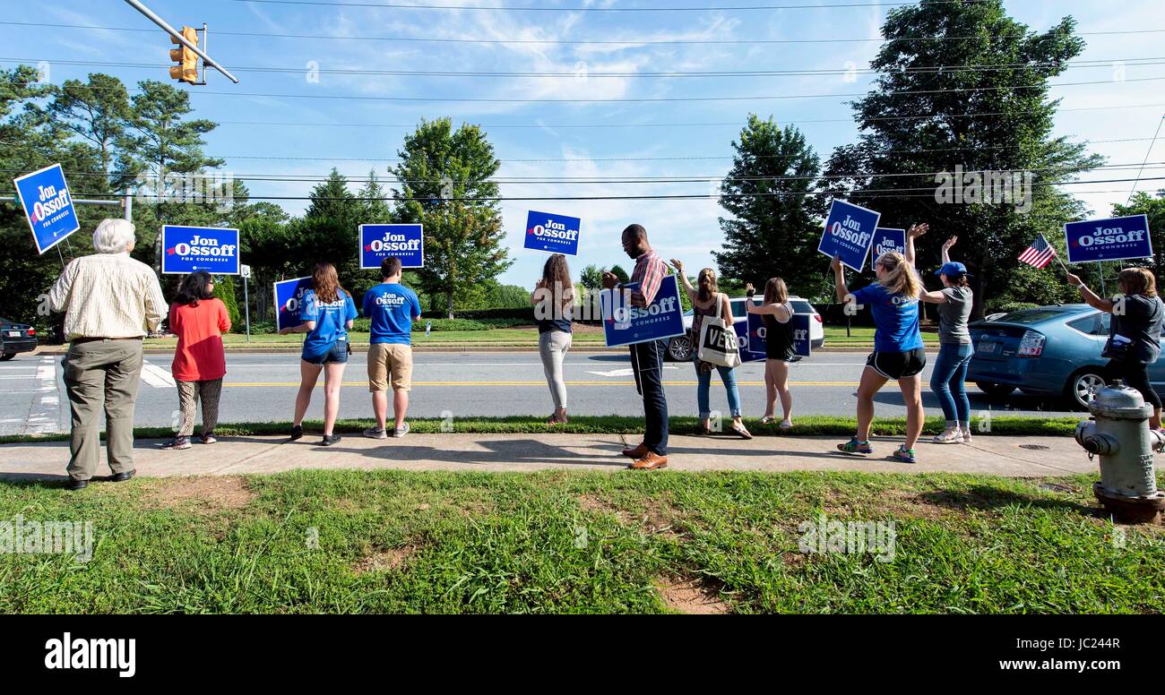 Marietta, USA. 13th June, 2017. Supporters of Jon Ossoff, the
