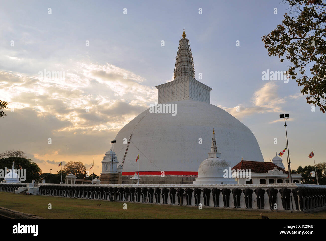 Ancient white Buddhist Mirisavatiya Dagoba Stupa in Anuradhapura, Sri Lanka Stock Photo