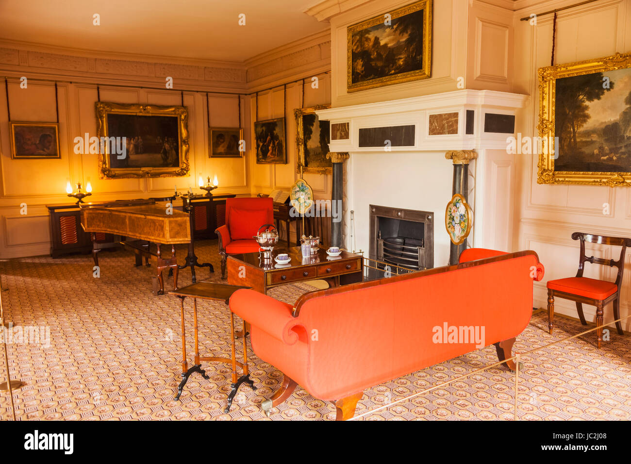 Queens drawing room hires stock photography and images Alamy