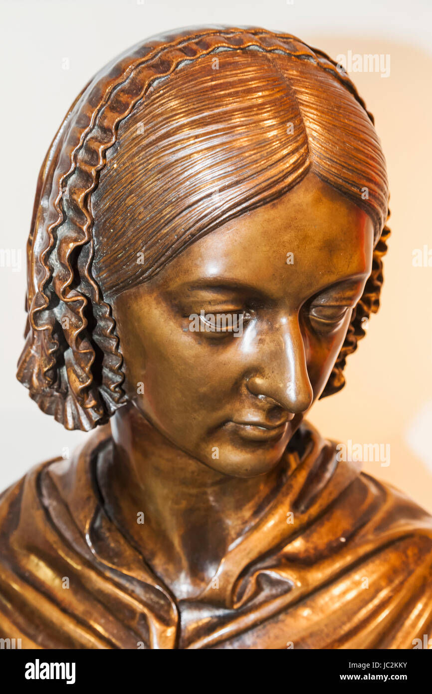 England, London, St.Thomas's Hospital, Florence Nightingale Museum, Bronze Bust of Florence Nightingale Stock Photo