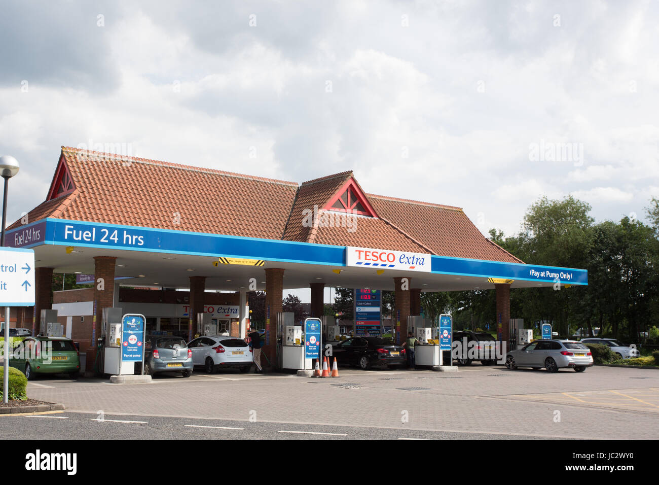 Tesco petrol pump hires stock photography and images Alamy