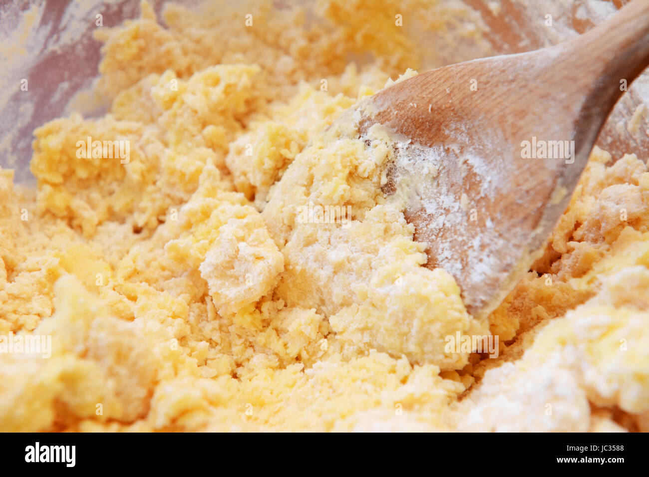 Creaming butter and sugar hires stock photography and images Alamy