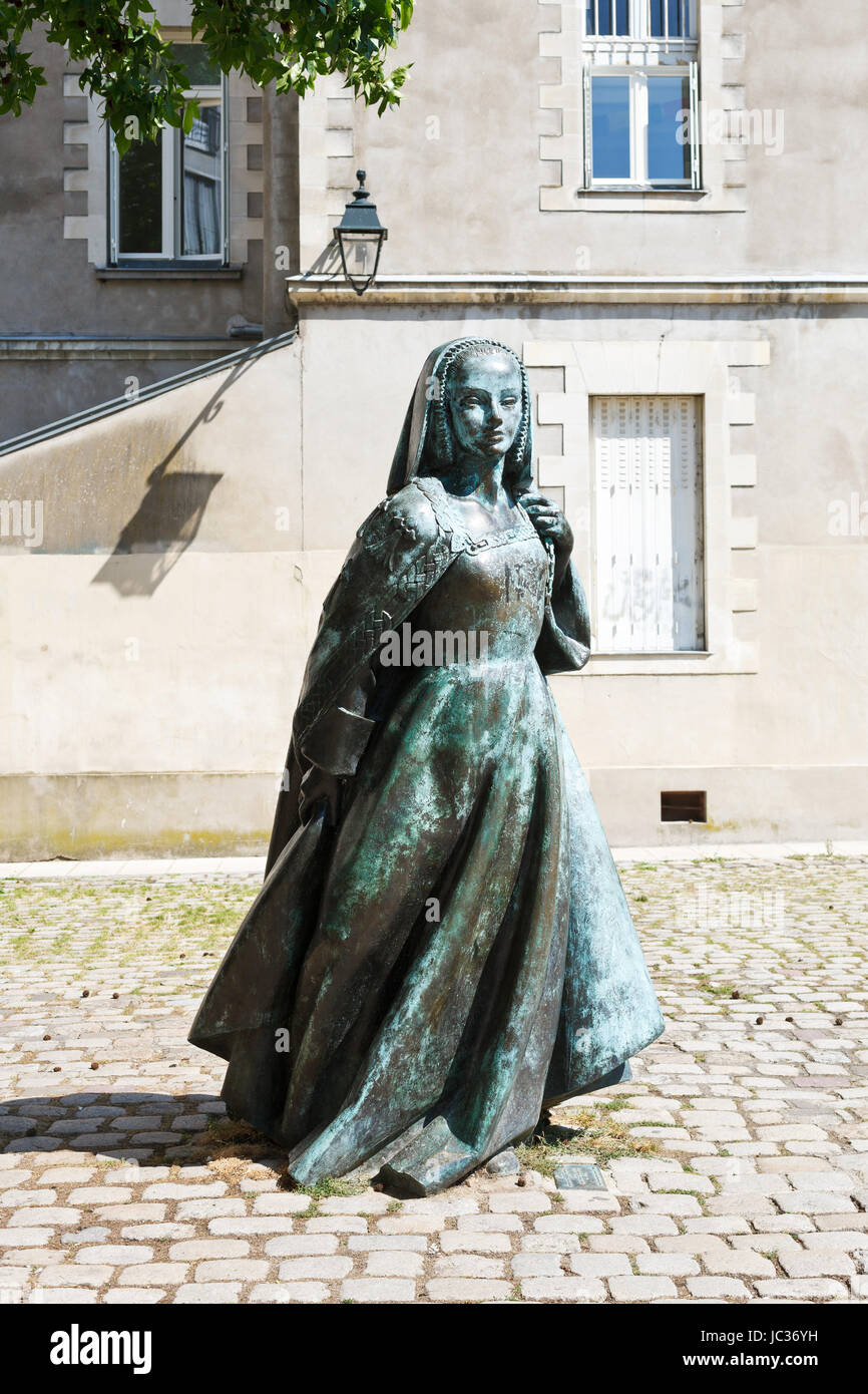 NANTES, FRANCE - JULY 25, 2014: sculpture Anne of Brittany on Rue des Etats in Nantes, France. Anne, Duchess of Brittany was the last independent Breton ruler, and twice the queen of France Stock Photo