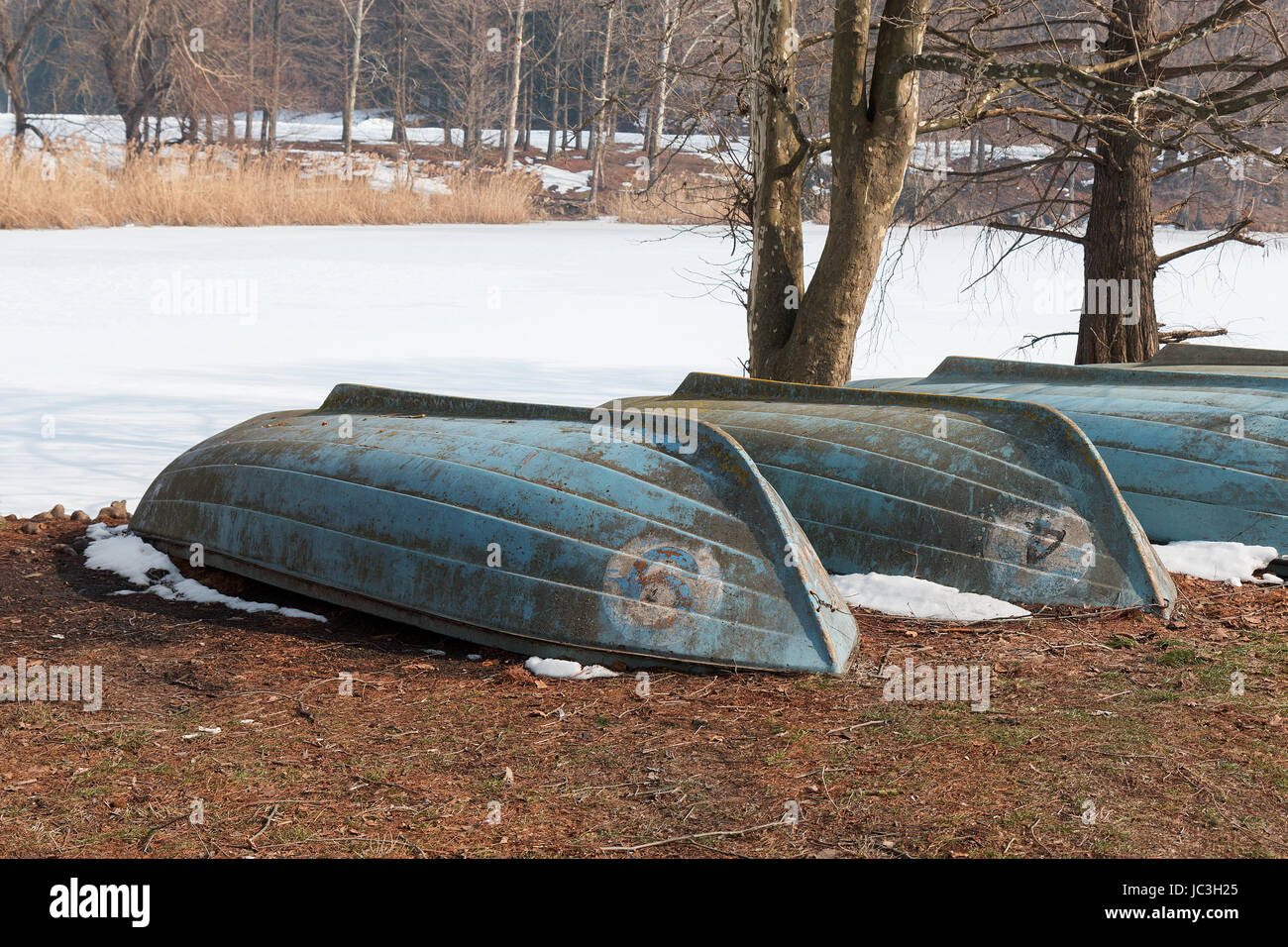 Boat dinghy upside down hires stock photography and images Alamy