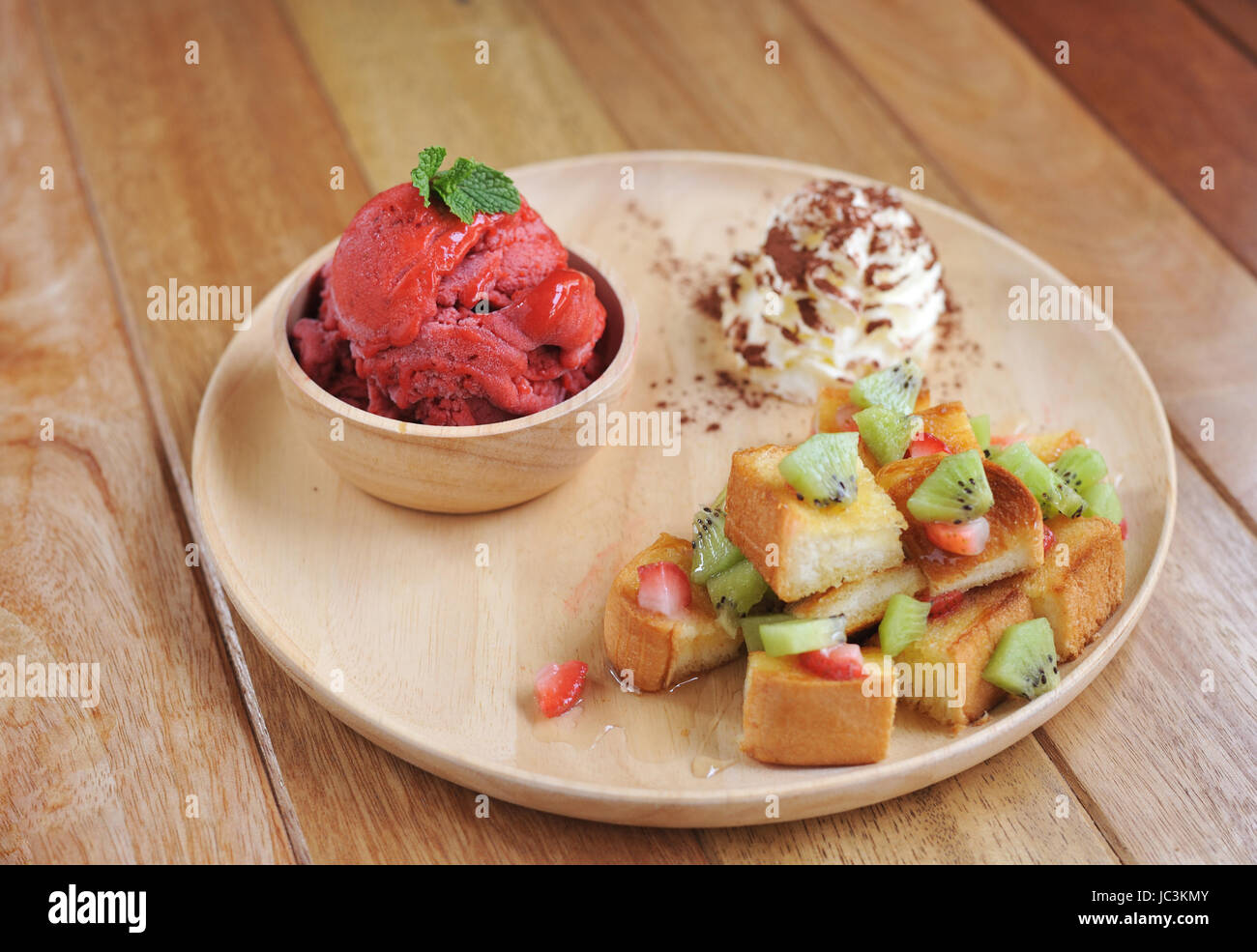Fruit bowl ice cream cone hires stock photography and images Alamy