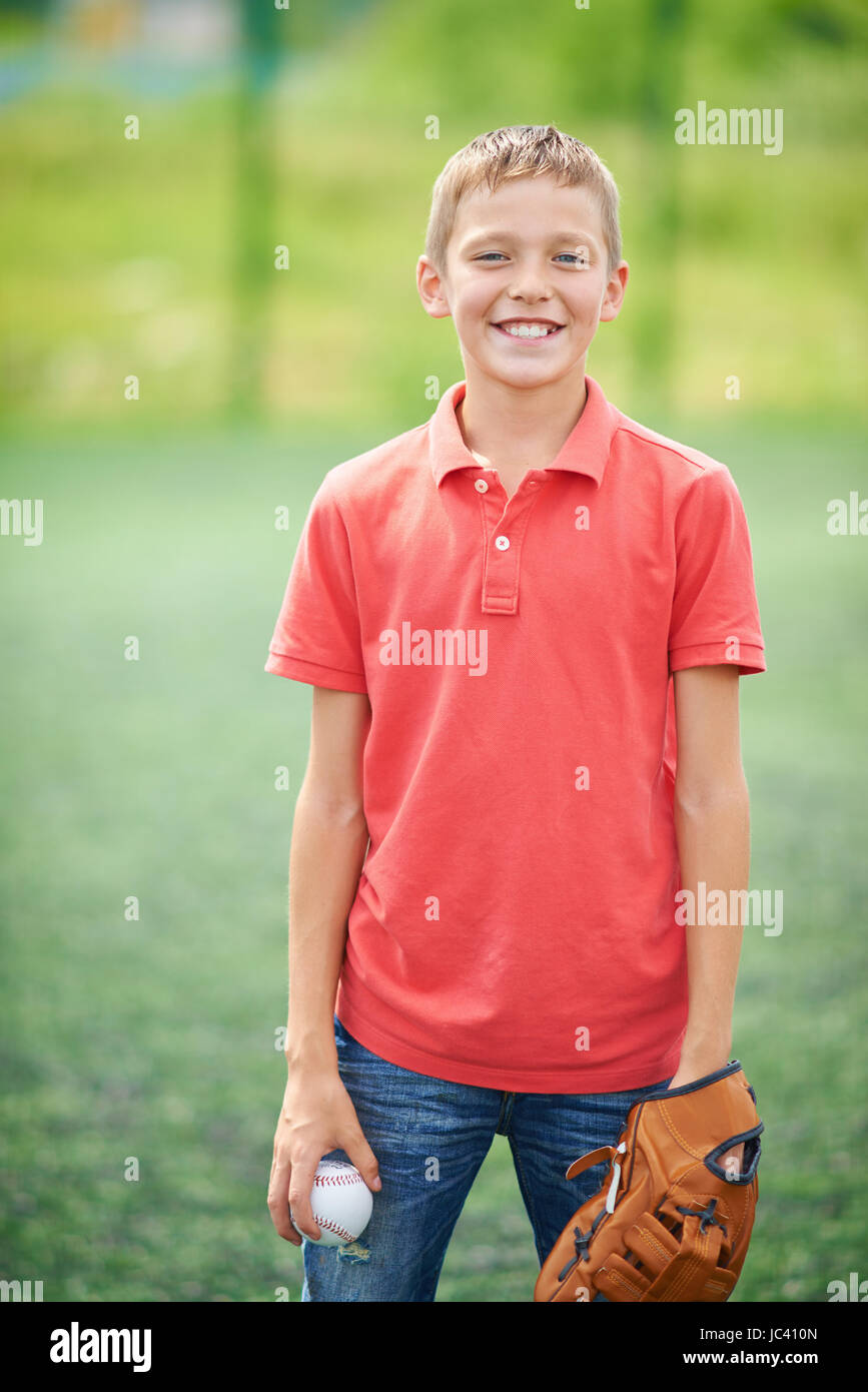 Portrait of a boy with baseball glove Stock Photo Alamy